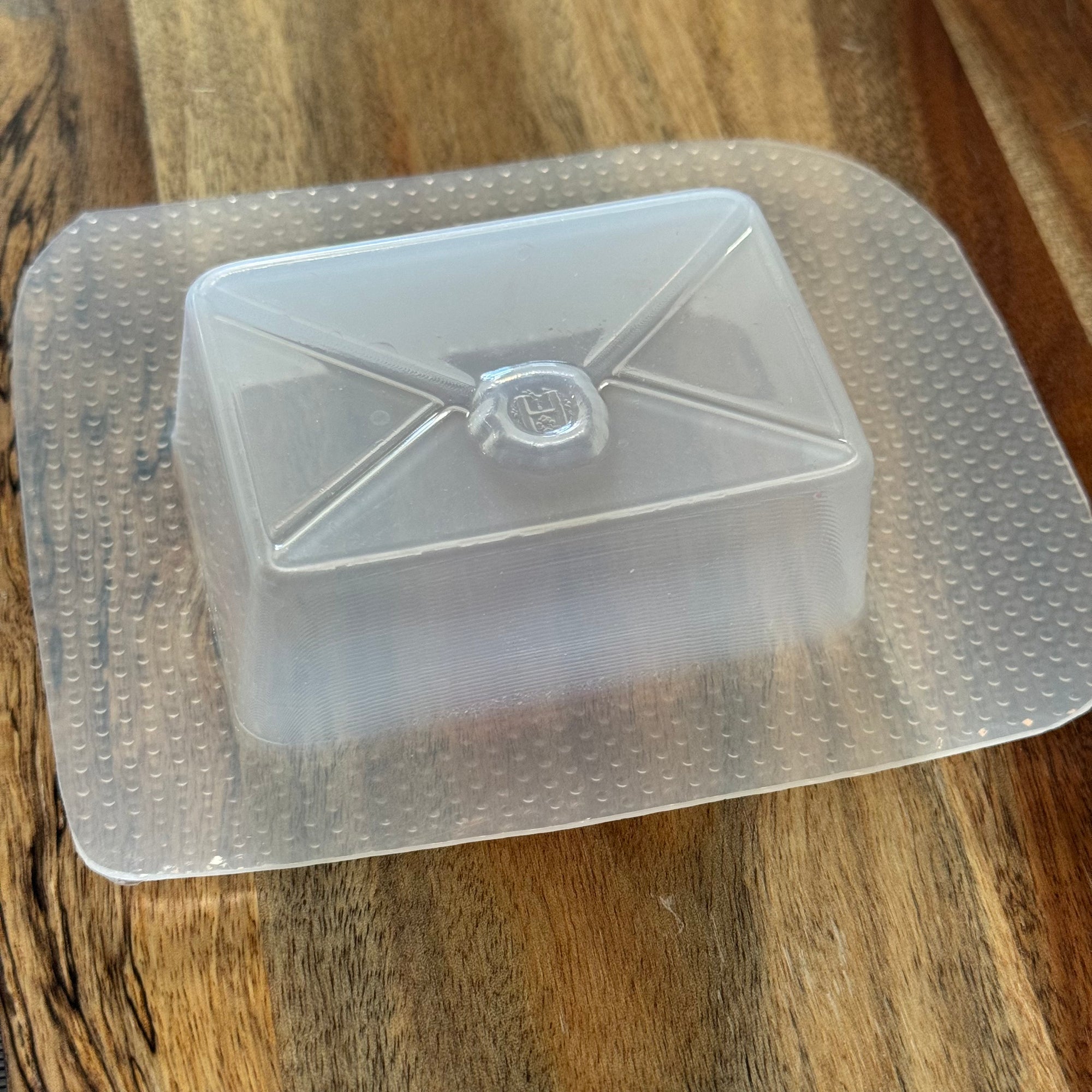 Envelope Mould #292