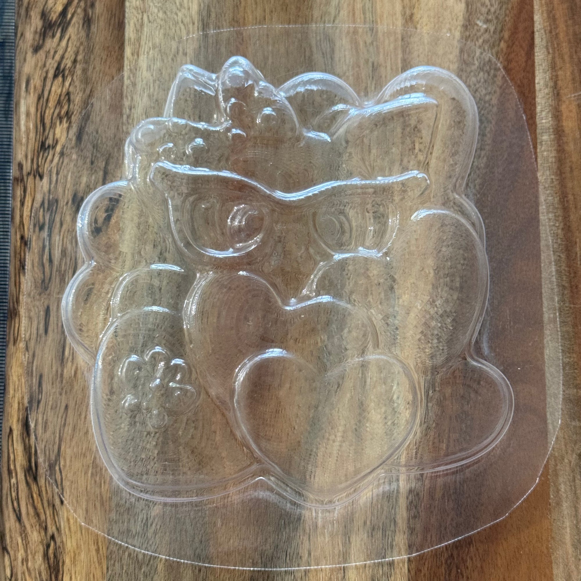 Valentines Dog in hearts Mould #224